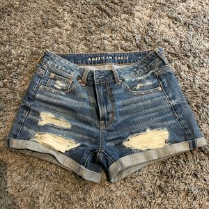 American Eagle tomgirl jean shorts